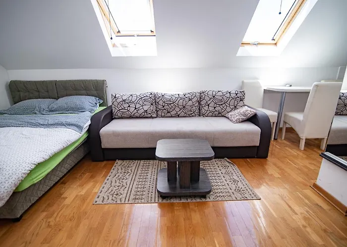 アパート Andjelin 33 *