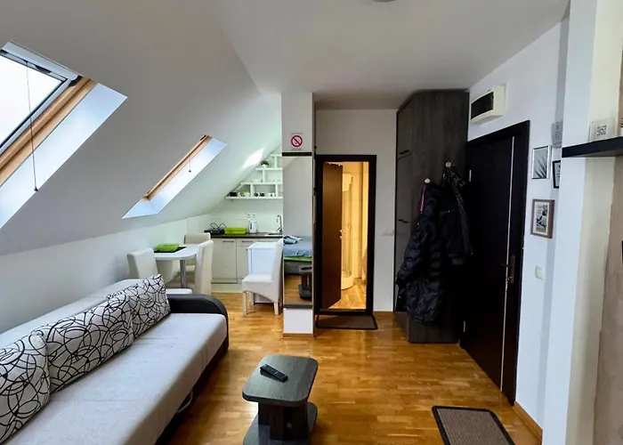 アパート Andjelin 33 *