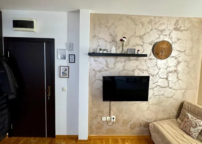 アパート Andjelin 33 ズラティボール